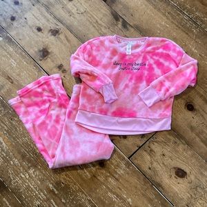 Fuzzy Furry Justice Pajamas Pink Tie Dye M 10